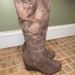 Dr. Scholl’s Wedge Boots - Size 6.5 *Like New!*
